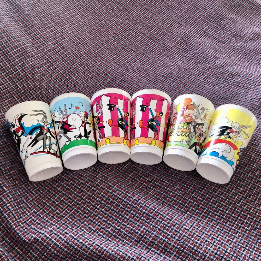 RARE 90s Vtg Looney Tunes 50th Anniversary Set of 6 Plastic Party Drinking Glass
